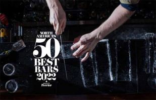 50 Best award & bartender cutting ice