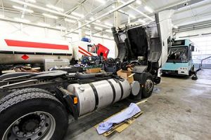 truck repair shop tucson Cornwell's Truck Repair