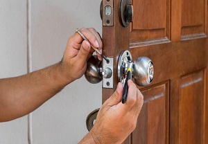 residential locksmith Tucson